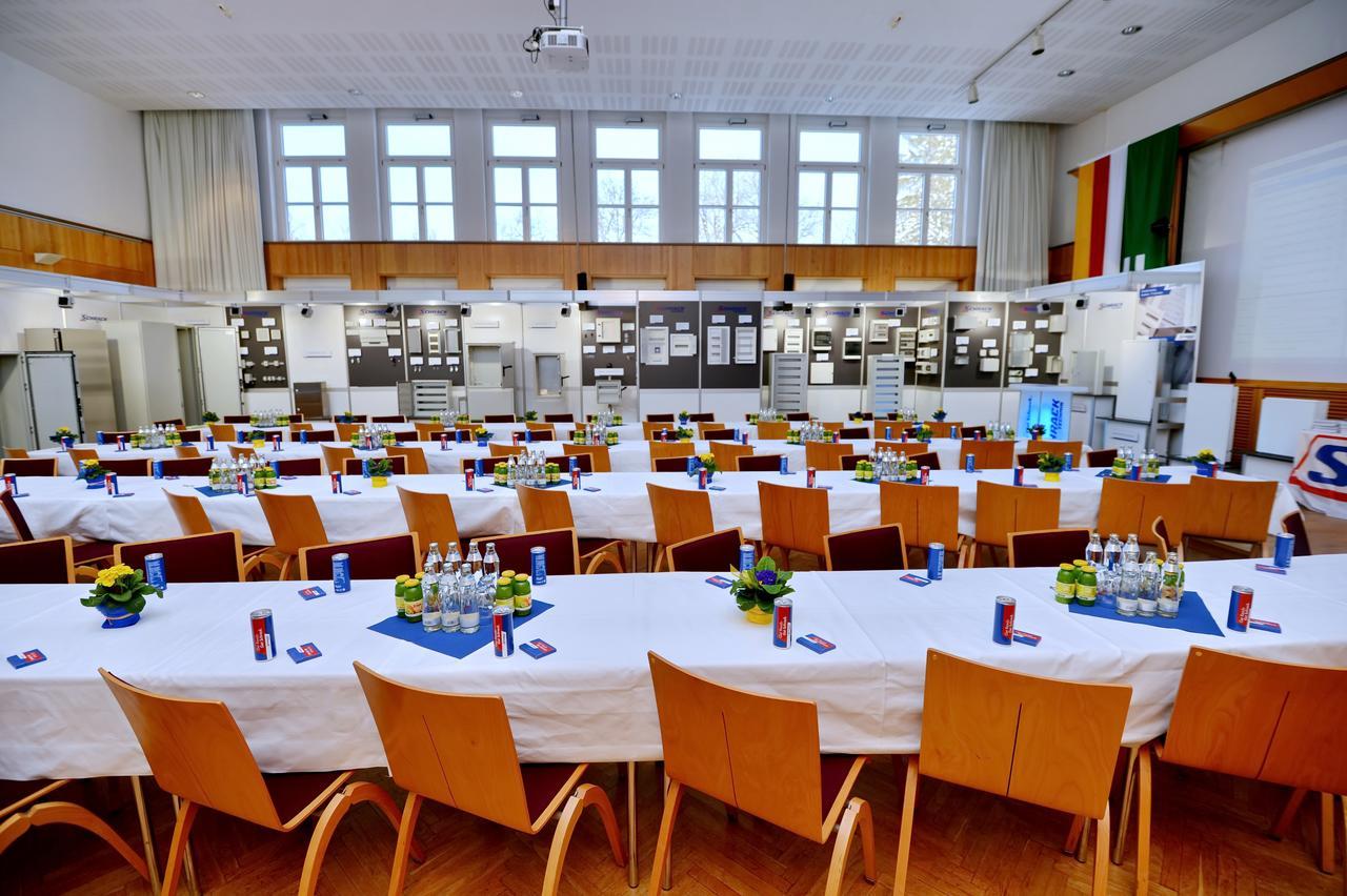 Hotel Bildungshaus Schloss Krastowitz Klagenfurt am Woerthersee Zewnętrze zdjęcie