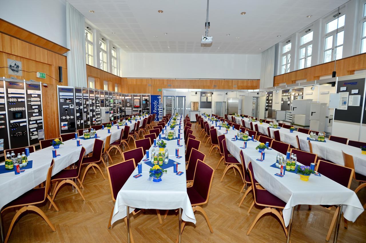 Hotel Bildungshaus Schloss Krastowitz Klagenfurt am Woerthersee Zewnętrze zdjęcie