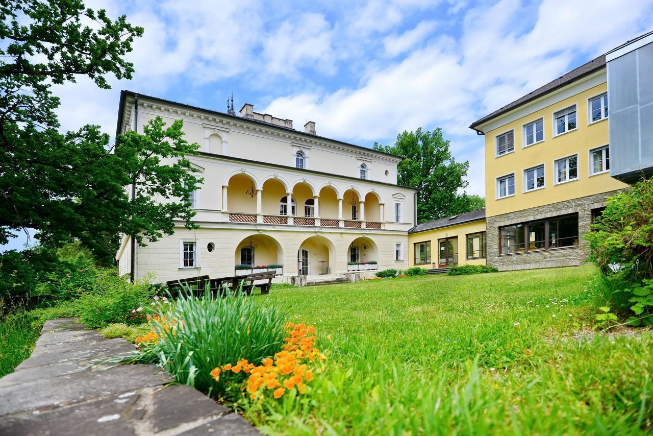 Hotel Bildungshaus Schloss Krastowitz Klagenfurt am Woerthersee Zewnętrze zdjęcie